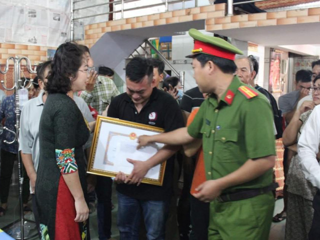 Pháp luật - Vụ truy bắt kẻ trộm, 2 người thương vong: Tặng bằng khen 2 "hiệp sĩ"