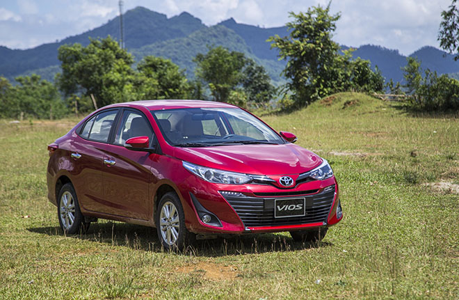 Toyota Vios tiếp tục "làm trùm" phân khúc sedan hạng B tháng 9/2020 - 2