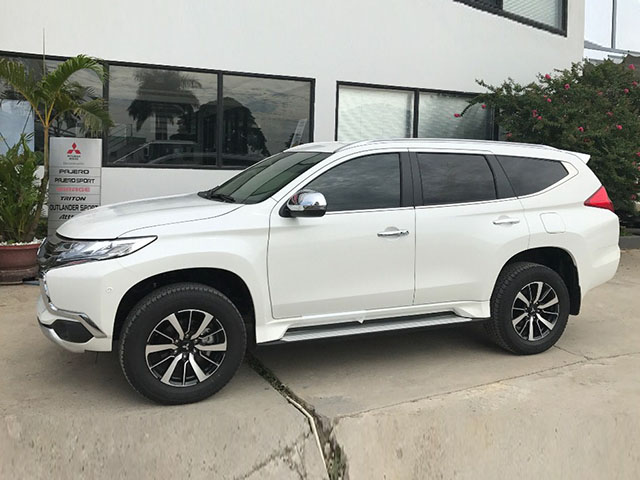 Ô tô - Mitsubishi Pajero Sport giảm giá tới 250 triệu đồng