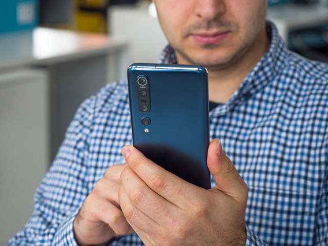 Thời trang Hi-tech - Huawei sụp đổ, bất ngờ cái tên "số hưởng" nhiều nhất