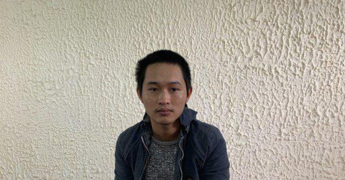 Pháp luật - Một công an bị chém đứt gân khi khống chế đối tượng hủy hoại tài sản