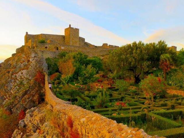 Du lịch - Ngôi làng chưa được khám phá trên núi cao, được ví như "tổ của đại bàng"