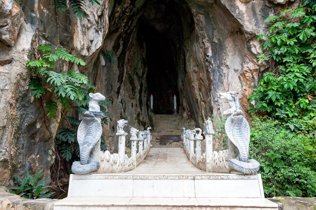 Những địa điểm kỳ lạ nhất Việt Nam trong mắt du khách nước ngoài - 3