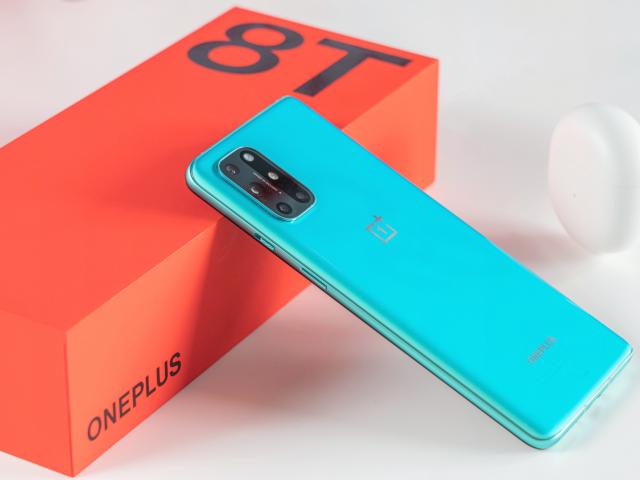 Thời trang Hi-tech - "Đập hộp" OnePlus 8T 5G màu xanh ngọc sang, đẹp vừa trình làng