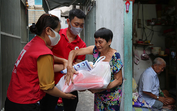 Người trẻ Việt chung tay tiếp thêm sự tích cực vượt sóng đại dịch - 1
