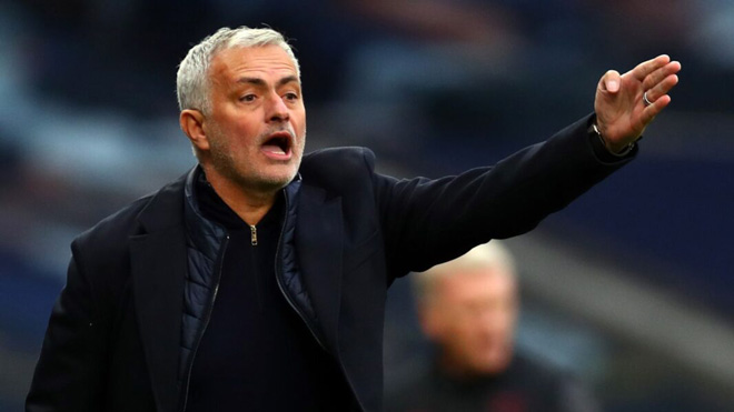 Jose Mourinho không thể hài lòng với cách Tottenham bị cầm hòa