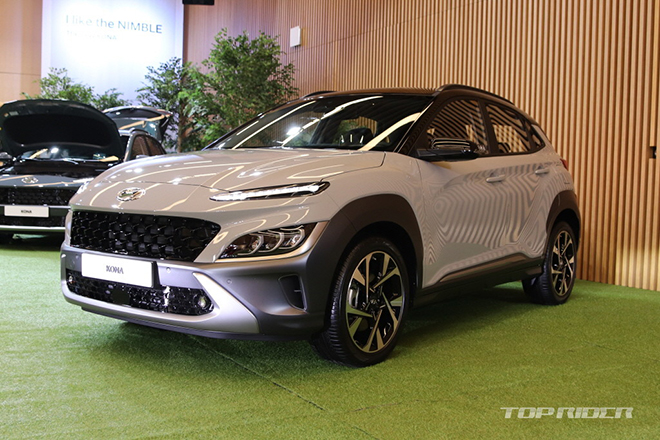 Hyundai Kona 2021 ra mắt với thiết kế cuốn hút hơn đe dọa Kia Seltos