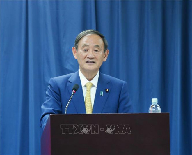 Thủ tướng Nhật Bản Suga Yoshihide đã có buổi gặp gỡ nói chuyện với sinh viên Trường Đại học Việt-Nhật (Đại học Quốc gia Hà Nội) - Ảnh: TTXVN