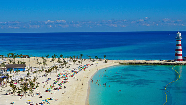 Bahamas: Tại đây, các cặp đôi hưởng tuần trăng mật có thể thư giãn trên cát mềm như bột hoặc khám phá hòn đảo xinh đẹp. 
