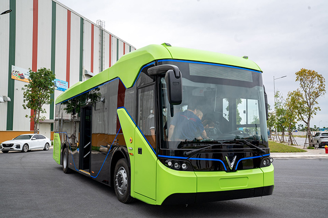 NÓNG: VinFast chạy thử nghiệm xe buýt điện không phát thải, không gây tiếng ồn - 7