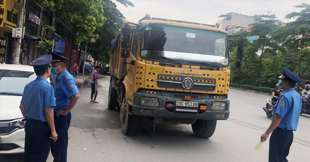 Tin tức trong ngày - Thanh tra giao thông sẽ không được dừng xe trên đường