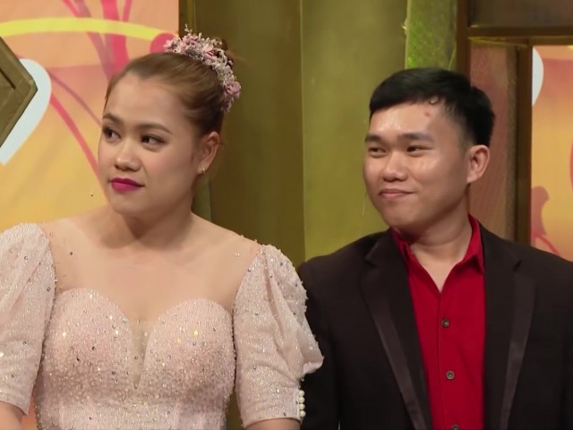 Bạn trẻ - Cuộc sống - Ghen tị với tình yêu của cô nàng xinh đẹp và người chồng "hay cắn"