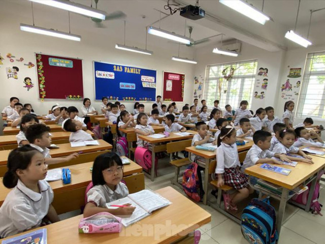 Giáo dục - du học - Vì sao tăng tiết môn tiếng Việt lớp 1