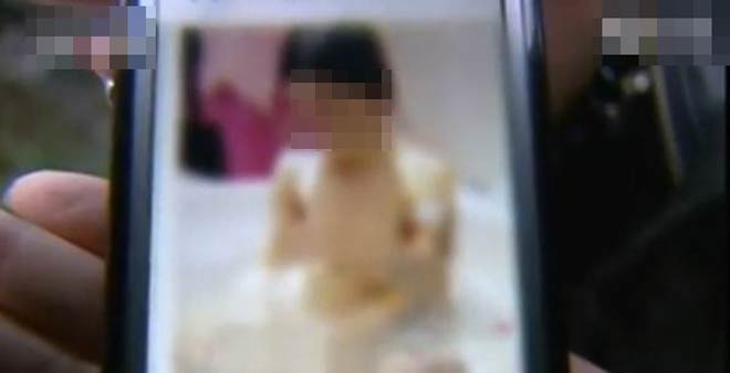 Bị đe dọa, bé gái đã&nbsp;quay 2 đoạn clip khỏa thân rồi gửi cho bạn trai quen qua Facebook. Ảnh minh họa