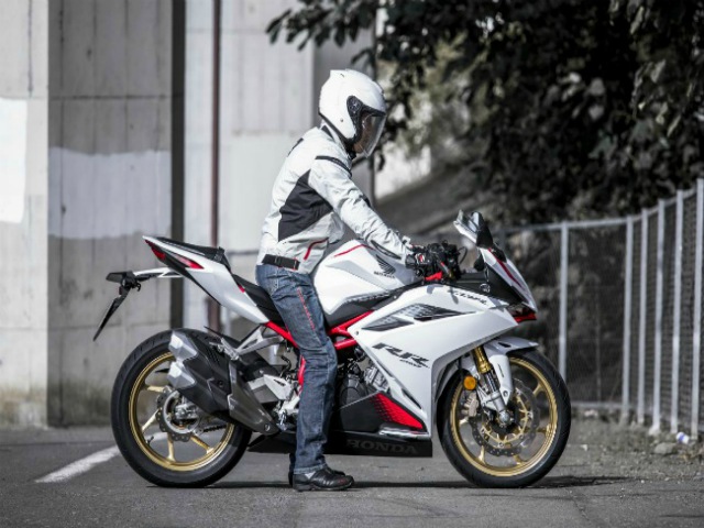 Thế giới xe - Ngắm kiệt tác Honda CBR250RR tỏa sáng trong phân khúc môtô 250cc