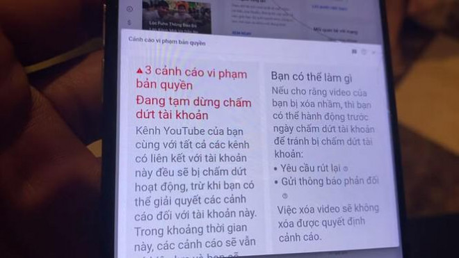 Kênh YouTube của "phụ hồ hot nhất Việt Nam" sắp "bốc hơi" - 3