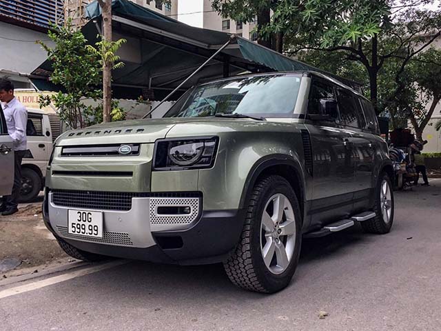 Land Rover Defender thế hệ mới đeo biển số khủng tứ quý 9 tại Hà Nội