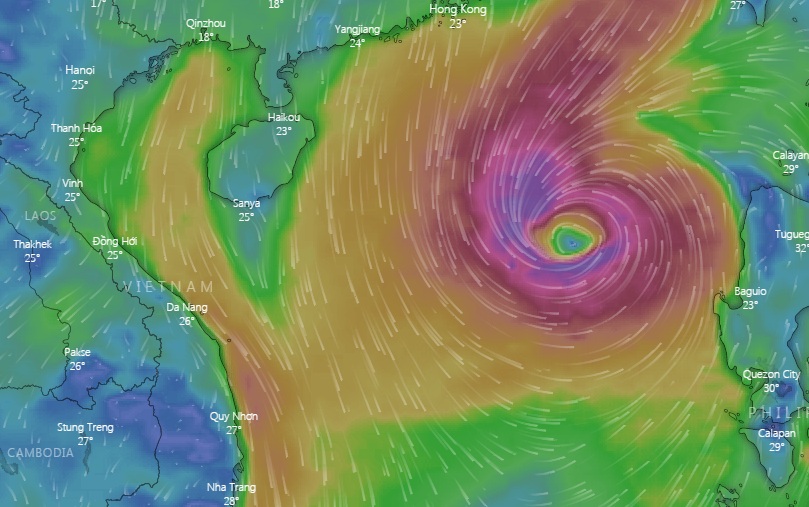 Bão số 8 đã mạnh lên cấp 11, đang hướng vào miền Trung - 1