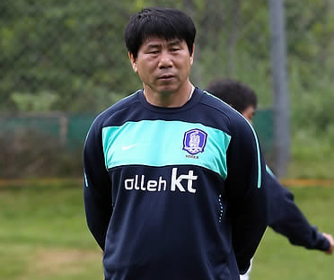 Ông Park Hang Seo mời HLV dự World Cup làm thầy Đặng Văn Lâm - 1