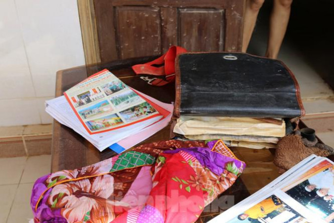 Sách vở bị lũ cuốn trôi, học sinh rốn lũ Quảng Bình khó khăn trước ngày trở lại trường - 7