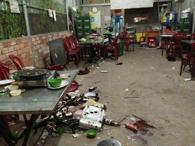 Pháp luật - Triệu tập nhóm thanh niên "tuổi teen" đâm chết người trong quán nhậu