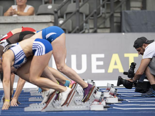 Thể thao - Camera toàn quay, chụp "chỗ hiểm" nữ VĐV sẽ bị cấm "hành nghề"