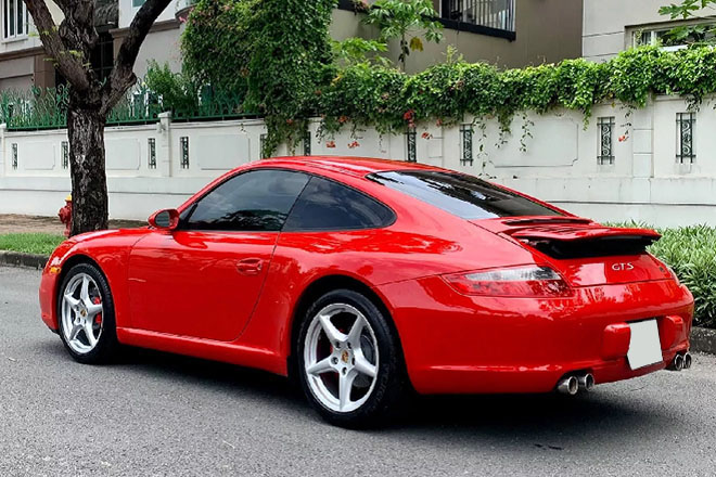 Ngắm xe thể thao Porsche 911 hơn 10 năm tuổi, vẻ đẹp xuyên thời gian - 3