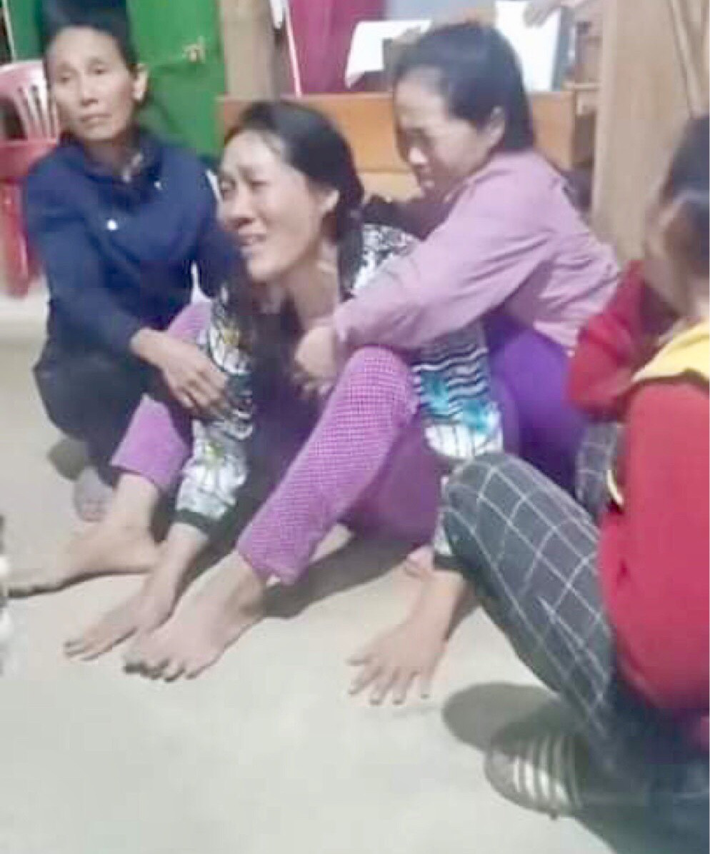 Người thân nạn nhân Nguyễn Văn Sơn đau buồn khi nhận hung tin
