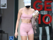 Thời trang - Chi tiết đắt giá giúp Mai Phương Thuý mặc đồ tập đẹp hơn vợ Justin Bieber