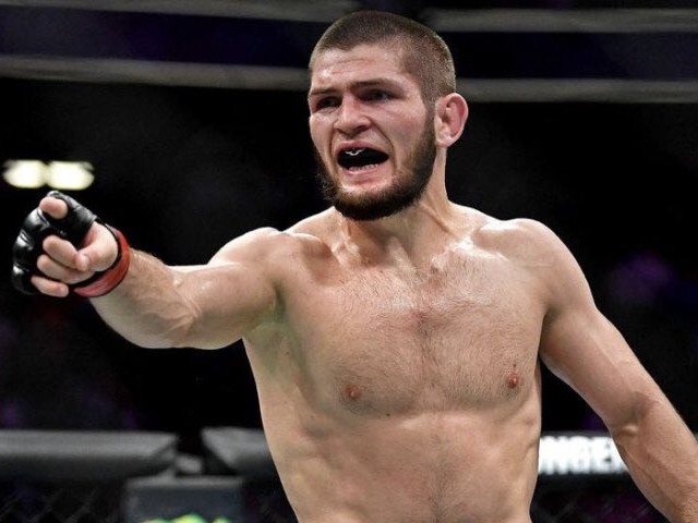 Kịch chiến UFC: "Đại bàng" Khabib thắng áp đảo, tuyên bố giải nghệ gây sốc