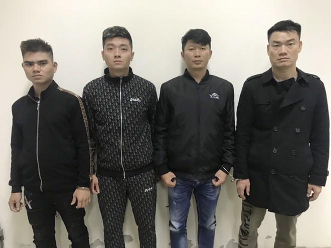 Nhóm đối tượng tại cơ quan công an