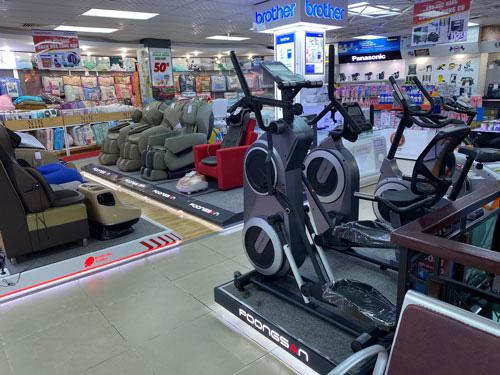 Ghế massage được bày bán khá nhiều trên thị trường với đủ loại giá