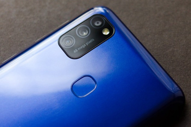 Lộ diện hai điện thoại giá rẻ sắp ra mắt của Samsung - 2
