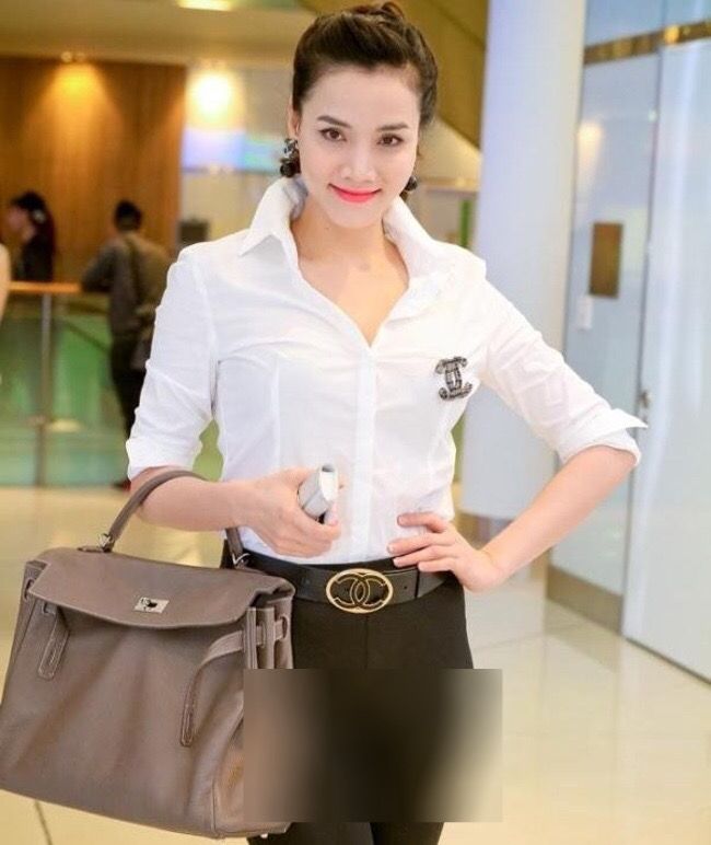 Người đẹp Trang Nhung cũng từng mắc phải lỗi 'kém duyên'.
