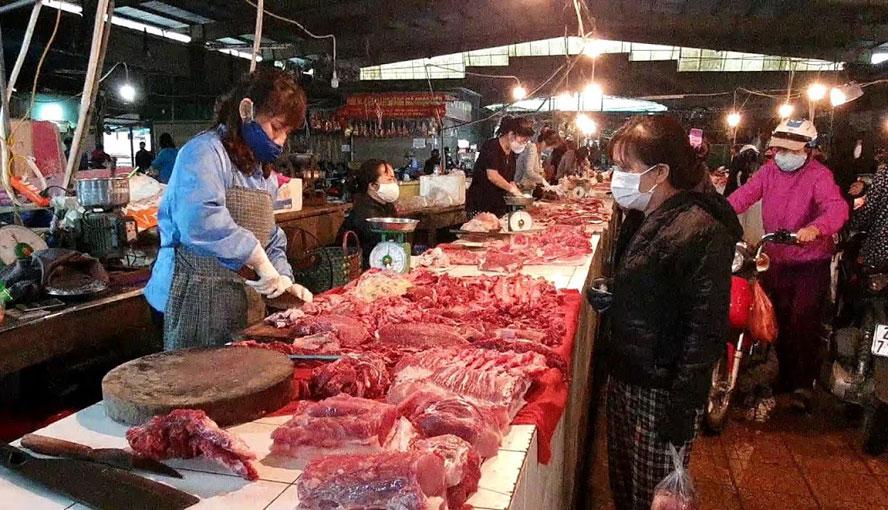Giá thịt lợn hơi tăng nhẹ so với tuần trước - 1