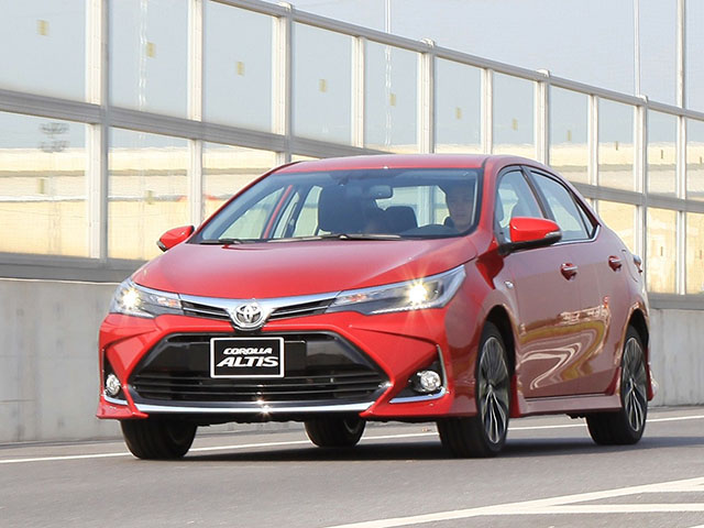 Ô tô - Giá xe Toyota Corolla Altis lăn bánh tháng 10/2020