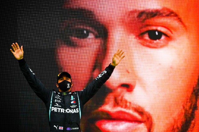 Hamilton đăng quang&nbsp;Portuguese GP