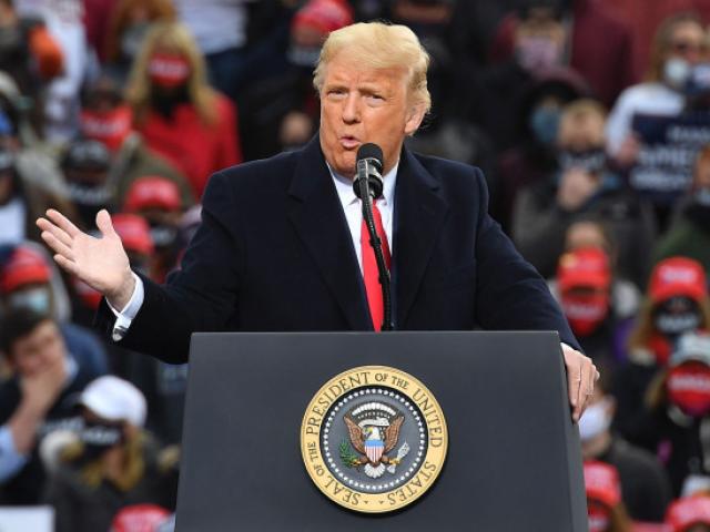 Thế giới - Ông Trump tung "đòn" với nhà Biden: "Đó là chiếc laptop từ địa ngục"