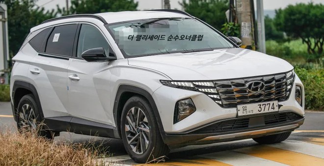 Hyundai Tucson 2021 lăn bánh trên đường phố, thực tế bên ngoài còn đẹp hơn ảnh hãng - 1