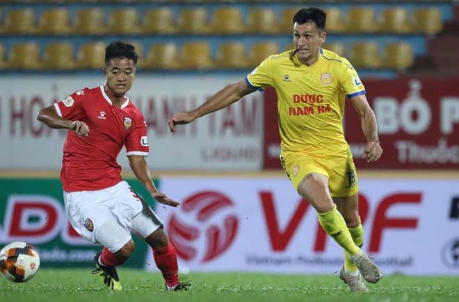 Khốc liệt đua trụ hạng V-League 2020: "Tử thần" gọi tên Nam Định hay Quảng Nam? - 1