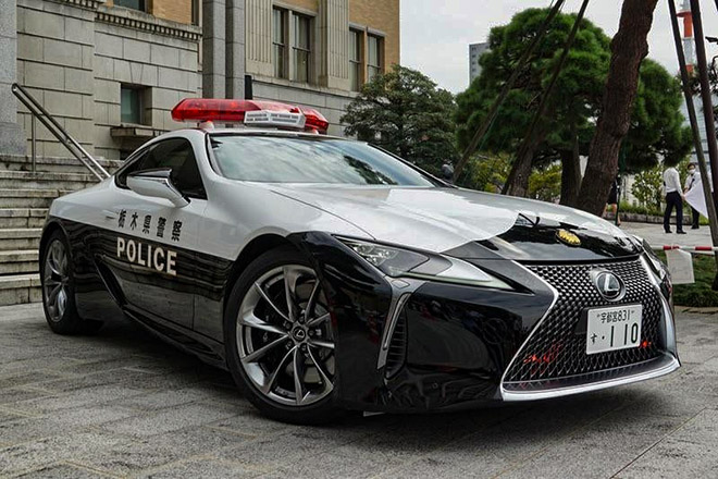 Ngắm xe Lexus LC 500 phiên bản đặc biệt của cảnh sát Nhật Bản - 3