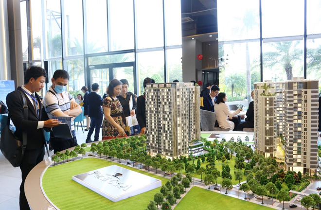 Những thông tin từ việc thành lập “thành phố Thủ Đức” đã góp phần thúc đẩy thị trường địa ốc ở các quận Khu Đông vốn đã rất sôi động, nay càng trở nên hấp dẫn.