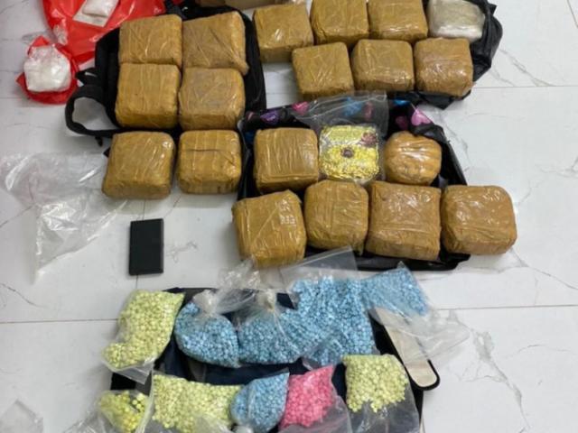 Pháp luật - Công an đồng loạt bắt đường dây ma túy cực "khủng" ở TP.HCM