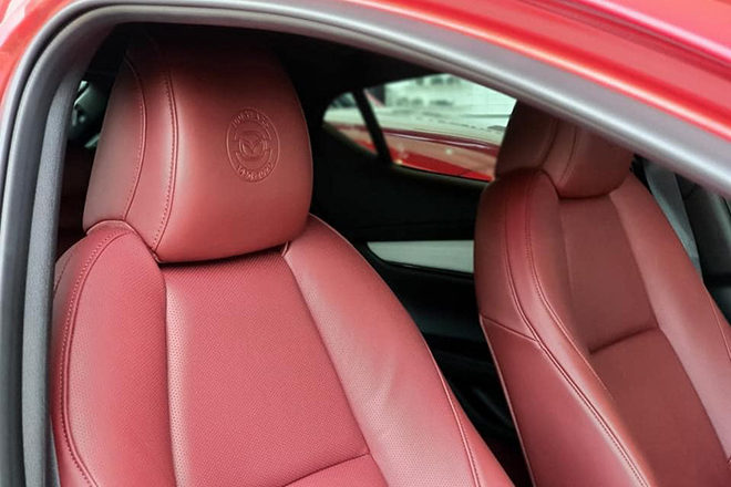 Mazda3 phiên bản đặc biệt kỷ niệm 100 năm thương hiệu giá 869 triệu đồng - 8
