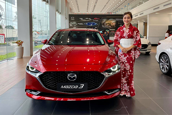 Mazda3 phiên bản đặc biệt kỷ niệm 100 năm thương hiệu giá 869 triệu đồng - 1