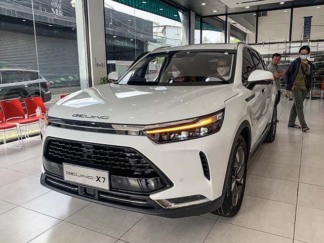 Ô tô - Cận cảnh xe Trung Quốc BAIC Beijing X7, giá lăn bánh hơn 760 triệu đồng