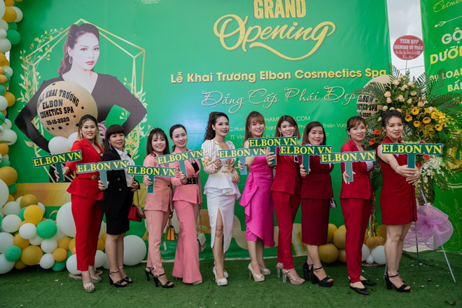 Minh Luân làm nóng sự kiện khai trương Elbon Cosmetics Spa Vĩnh Thạnh, Cần Thơ - 2