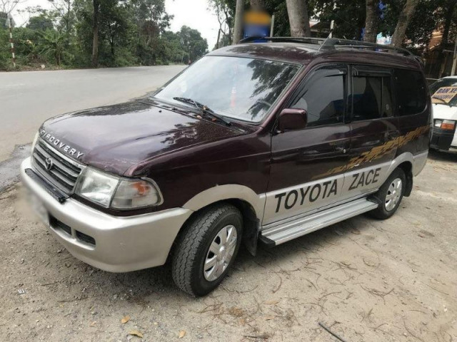 Ô tô - Có nên mua ô tô 7 chỗ 'đời 2000' giá hơn 100 triệu đồng?