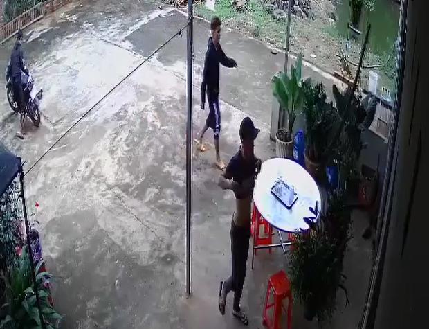 Ba thanh niên dàn cảnh trộm giò phong lan
