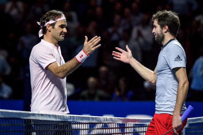 Simon (phải) nói Federer (trái) kìm hãm tennis suốt 20 năm qua